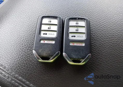 2021 Honda Accord Lx z USA, uszkodzony, nr VIN 1HGCV1F15MA120351